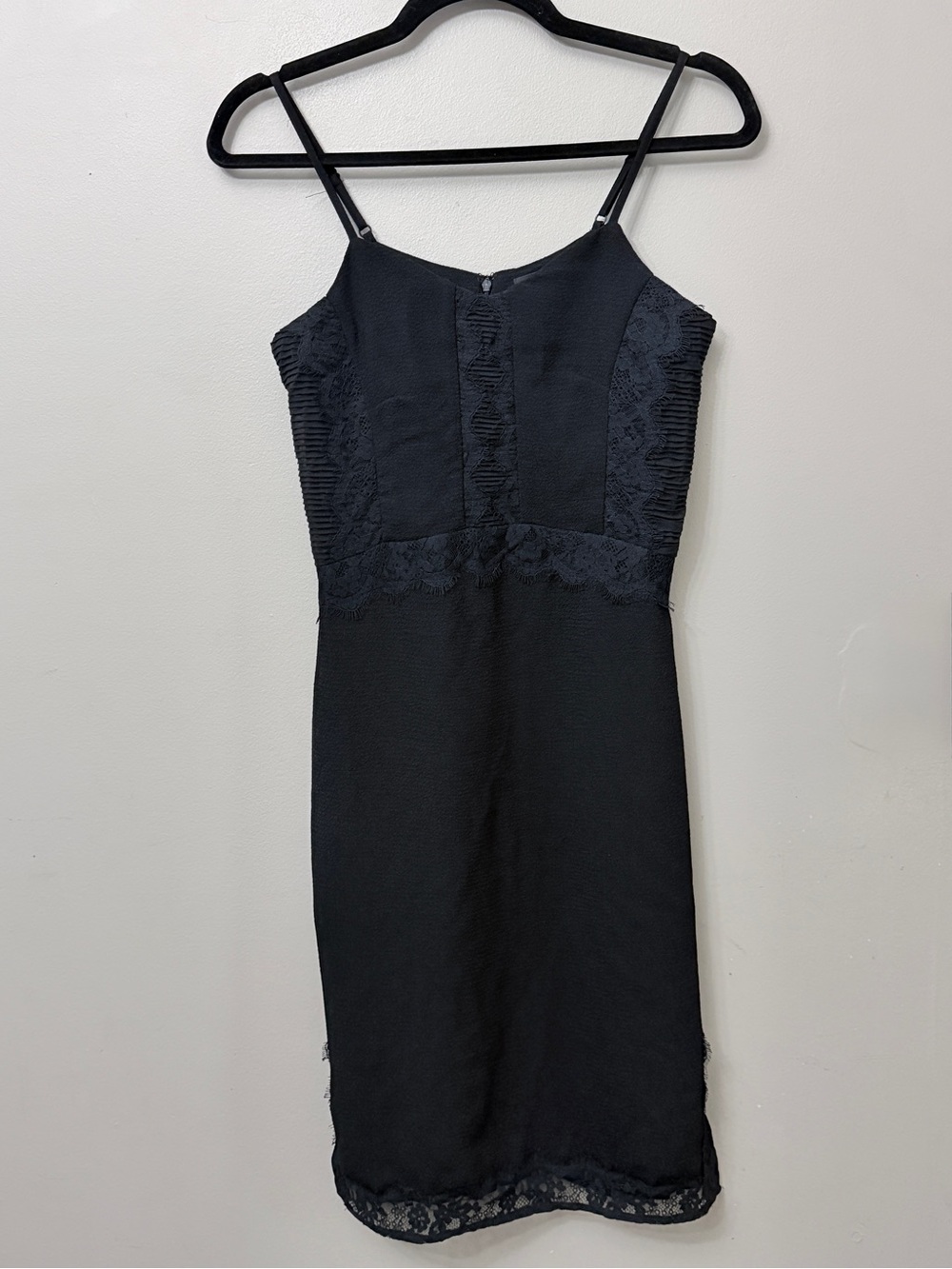 Dex Accordion Pleat Cami Lace Black Dress XS